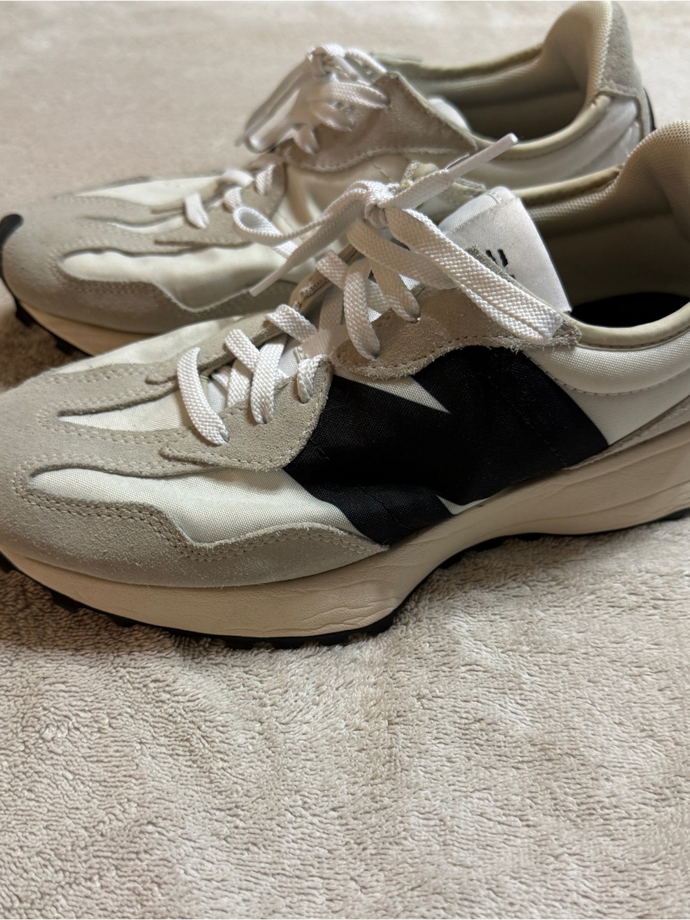 New Balance 327 Women's Sneakers - Picture 3 of 7